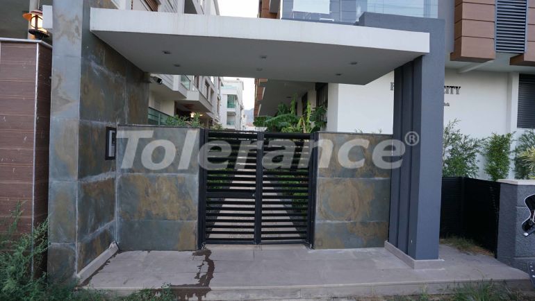 Квартира в Коньяалты, Анталия с бассейном: купить недвижимость в Турции - 44861