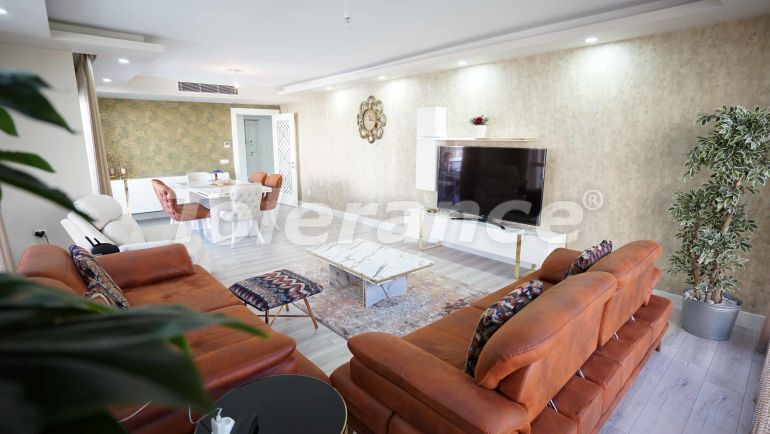 Квартира в Коньяалты, Анталия с бассейном: купить недвижимость в Турции - 46546