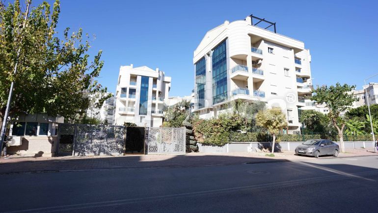 Квартира в Коньяалты, Анталия с бассейном: купить недвижимость в Турции - 47168