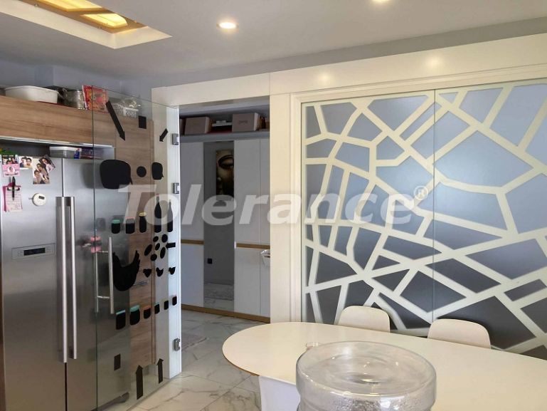 Квартира в Коньяалты, Анталия с бассейном: купить недвижимость в Турции - 48580