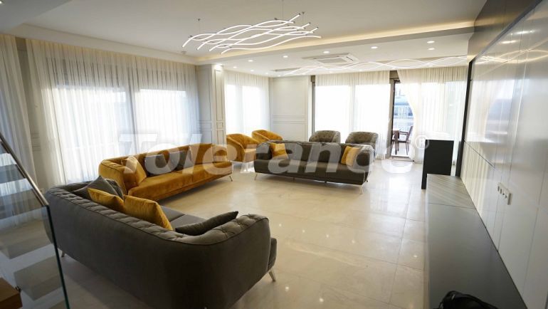 Квартира в Коньяалты, Анталия с бассейном: купить недвижимость в Турции - 48846