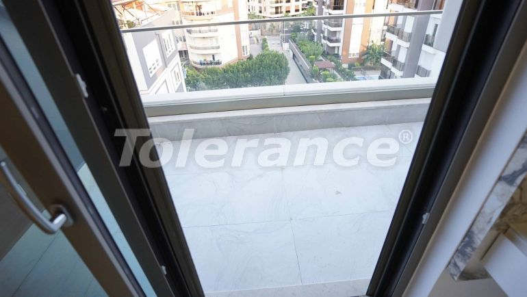 Квартира в Коньяалты, Анталия с бассейном: купить недвижимость в Турции - 48860