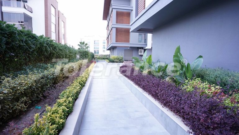 Квартира в Коньяалты, Анталия с бассейном: купить недвижимость в Турции - 48870