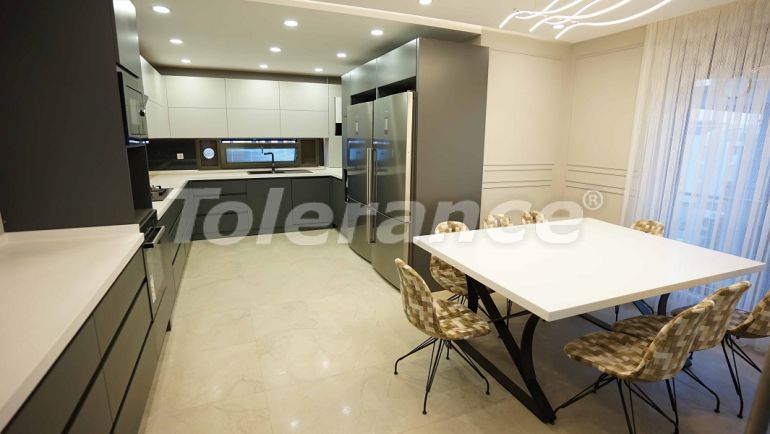 Квартира в Коньяалты, Анталия с бассейном: купить недвижимость в Турции - 48874