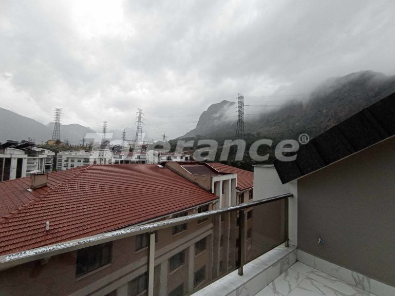 Квартира в Коньяалты, Анталия с бассейном: купить недвижимость в Турции - 51139