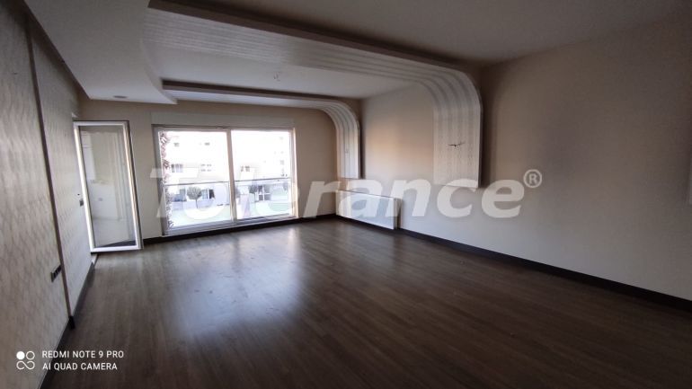 Квартира в Коньяалты, Анталия с бассейном: купить недвижимость в Турции - 52184