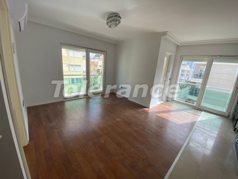 Квартира в Коньяалты, Анталия с бассейном: купить недвижимость в Турции - 52237