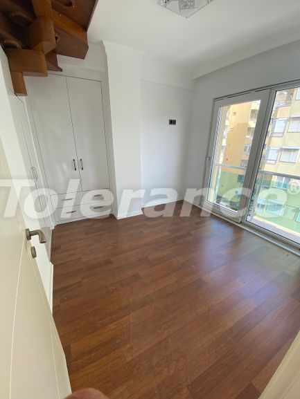 Квартира в Коньяалты, Анталия с бассейном: купить недвижимость в Турции - 52249