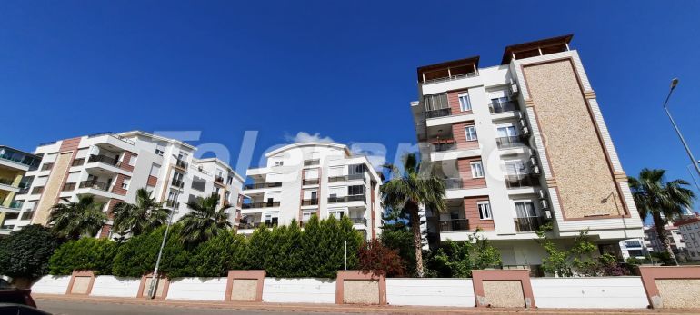 Квартира в Коньяалты, Анталия с бассейном: купить недвижимость в Турции - 52810