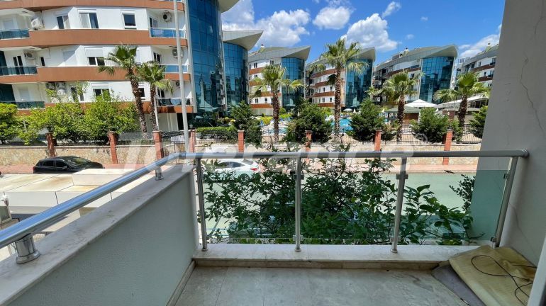 Квартира в Коньяалты, Анталия с бассейном: купить недвижимость в Турции - 53883