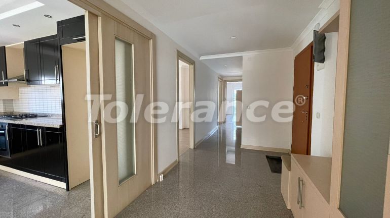 Квартира в Коньяалты, Анталия с бассейном: купить недвижимость в Турции - 53885