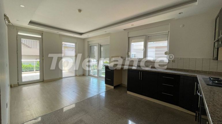 Квартира в Коньяалты, Анталия с бассейном: купить недвижимость в Турции - 53896