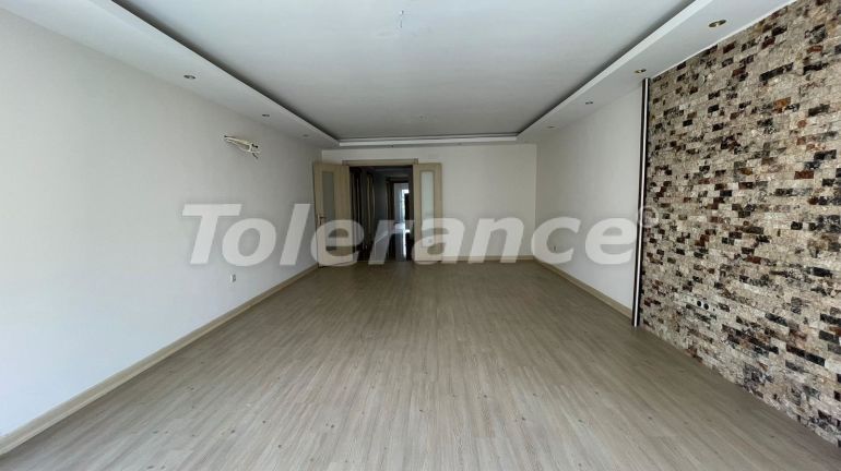 Квартира в Коньяалты, Анталия с бассейном: купить недвижимость в Турции - 53898