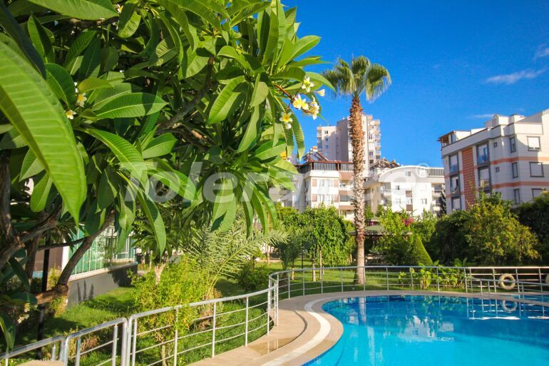 Квартира в Коньяалты, Анталия с бассейном: купить недвижимость в Турции - 59110