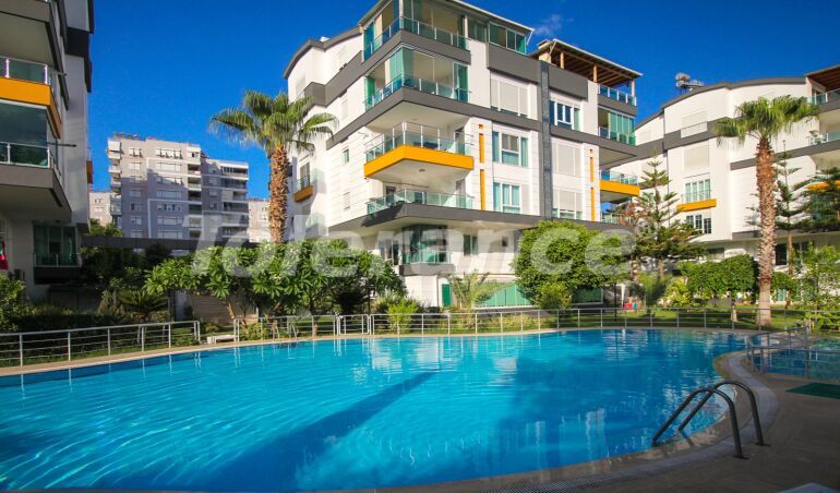 Квартира в Коньяалты, Анталия с бассейном: купить недвижимость в Турции - 59111