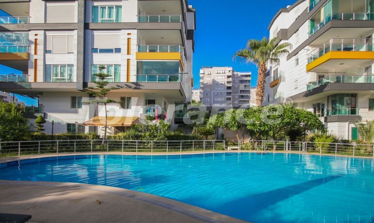 Квартира в Коньяалты, Анталия с бассейном: купить недвижимость в Турции - 59112