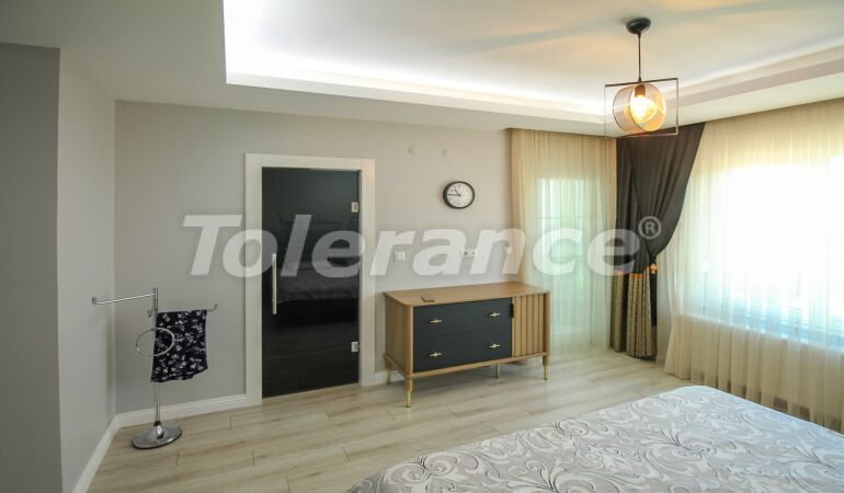 Квартира в Коньяалты, Анталия с бассейном: купить недвижимость в Турции - 59119