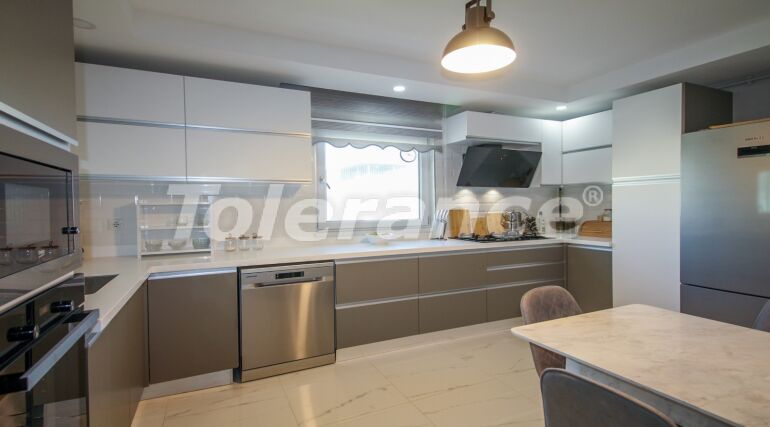 Квартира в Коньяалты, Анталия с бассейном: купить недвижимость в Турции - 59182