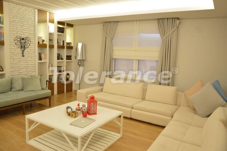 Квартира в Коньяалты, Анталия с бассейном: купить недвижимость в Турции - 60849