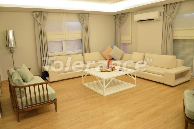 Квартира в Коньяалты, Анталия с бассейном: купить недвижимость в Турции - 60861