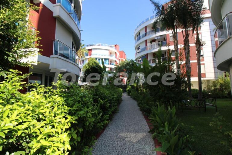 Квартира в Коньяалты, Анталия с бассейном: купить недвижимость в Турции - 61549