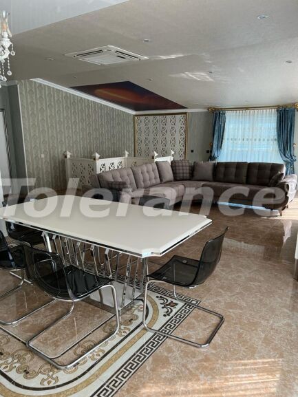 Квартира в Коньяалты, Анталия с бассейном: купить недвижимость в Турции - 62040