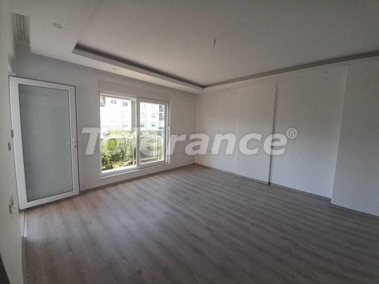 Квартира в Коньяалты, Анталия с бассейном: купить недвижимость в Турции - 63100