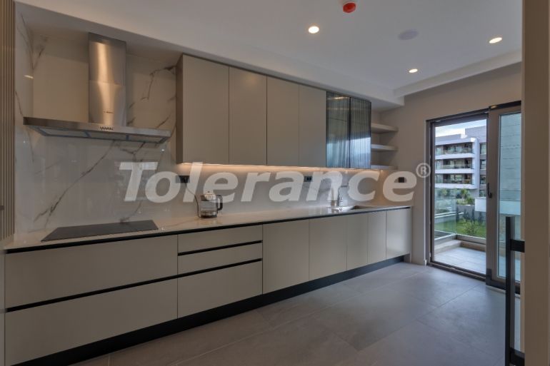 Квартира в Коньяалты, Анталия с бассейном: купить недвижимость в Турции - 66812