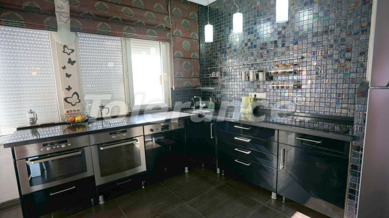 Квартира в Коньяалты, Анталия с бассейном: купить недвижимость в Турции - 69826