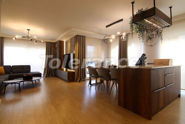 Квартира в Коньяалты, Анталия с бассейном: купить недвижимость в Турции - 77911