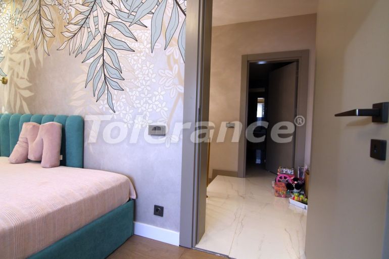 Квартира в Коньяалты, Анталия с бассейном: купить недвижимость в Турции - 77928