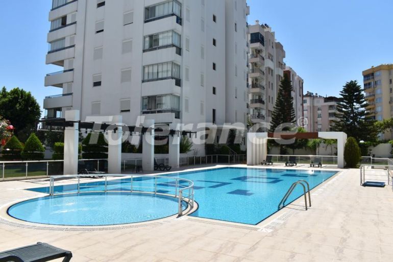 Квартира в Коньяалты, Анталия с бассейном: купить недвижимость в Турции - 79118