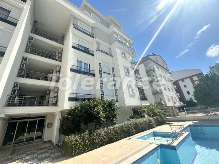 Квартира в Коньяалты, Анталия с бассейном: купить недвижимость в Турции - 79870
