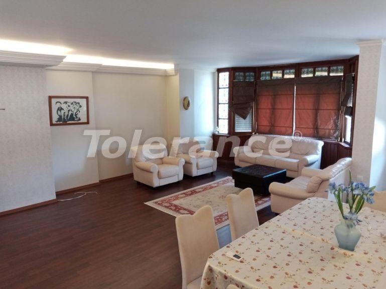 Квартира в Коньяалты, Анталия с бассейном: купить недвижимость в Турции - 94705