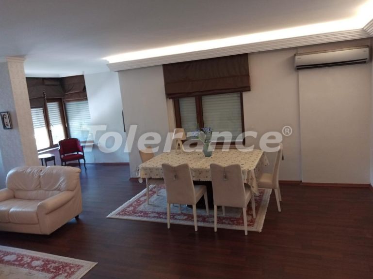 Квартира в Коньяалты, Анталия с бассейном: купить недвижимость в Турции - 94734