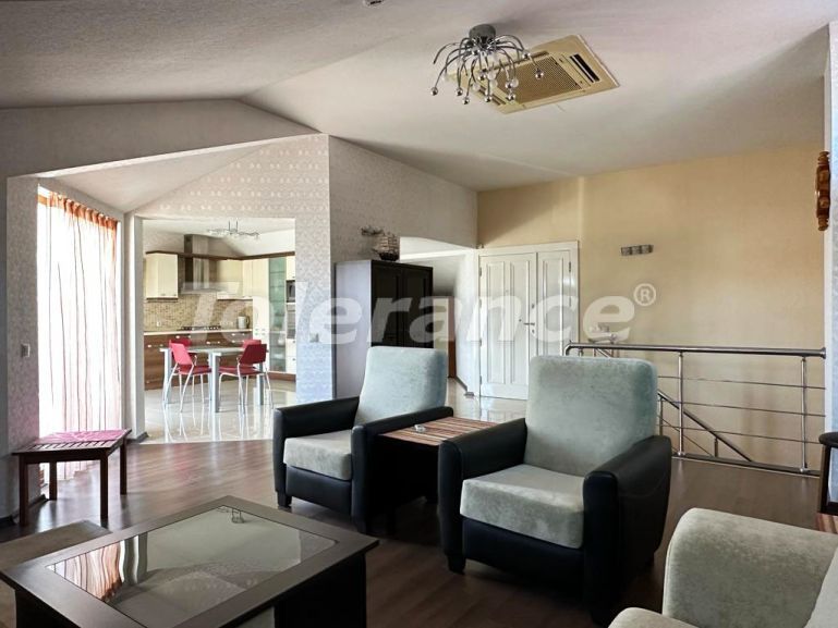 Квартира в Коньяалты, Анталия с бассейном: купить недвижимость в Турции - 95455