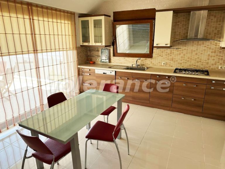 Квартира в Коньяалты, Анталия с бассейном: купить недвижимость в Турции - 95462