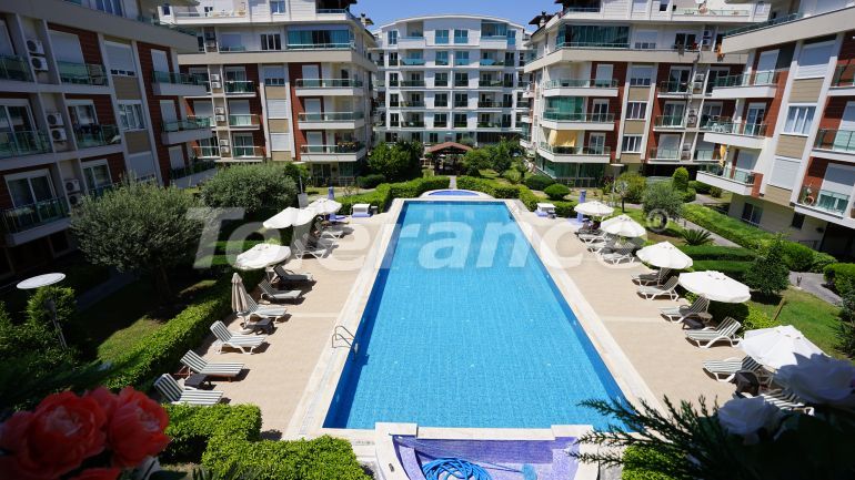 Квартира в Коньяалты, Анталия с бассейном: купить недвижимость в Турции - 95525