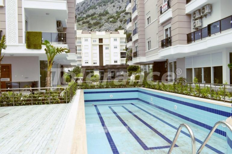 Квартира в Коньяалты, Анталия с бассейном: купить недвижимость в Турции - 96361