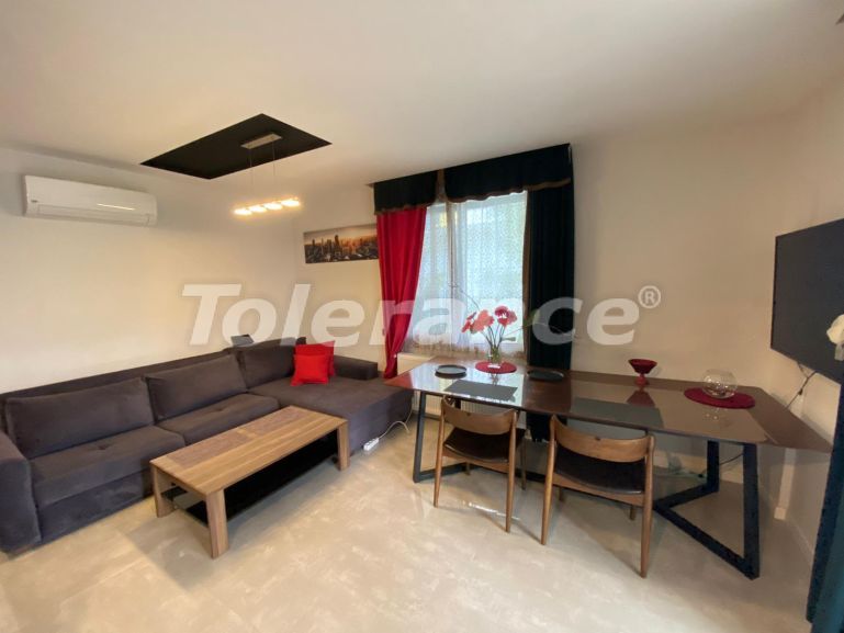 Квартира в Коньяалты, Анталия с бассейном: купить недвижимость в Турции - 96589