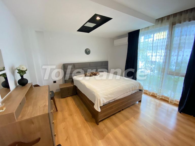 Квартира в Коньяалты, Анталия с бассейном: купить недвижимость в Турции - 96596