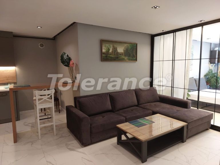 Квартира в Коньяалты, Анталия с бассейном: купить недвижимость в Турции - 96621