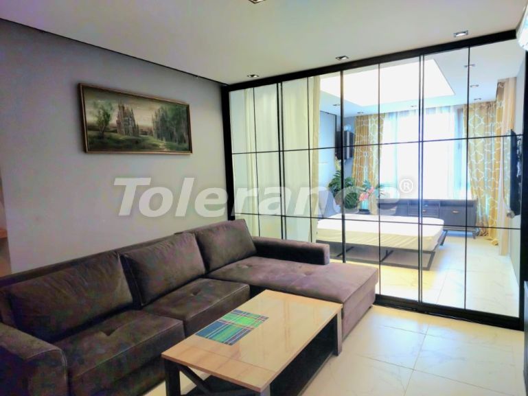 Квартира в Коньяалты, Анталия с бассейном: купить недвижимость в Турции - 96629