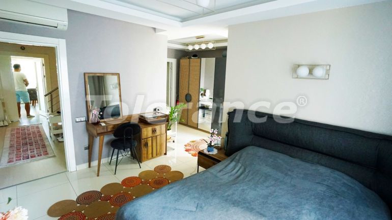 Квартира в Коньяалты, Анталия с бассейном: купить недвижимость в Турции - 98059