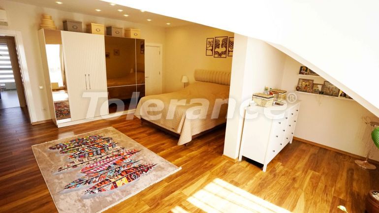 Квартира в Коньяалты, Анталия с бассейном: купить недвижимость в Турции - 98075