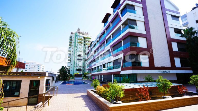 Квартира в Коньяалты, Анталия с бассейном: купить недвижимость в Турции - 98086