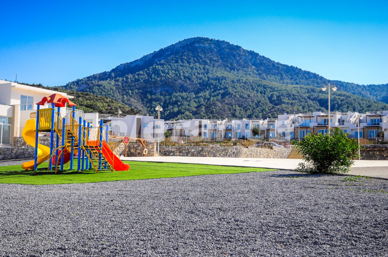 Квартира в Кирения, Северный Кипр вид на море с бассейном: купить недвижимость в Турции - 105673