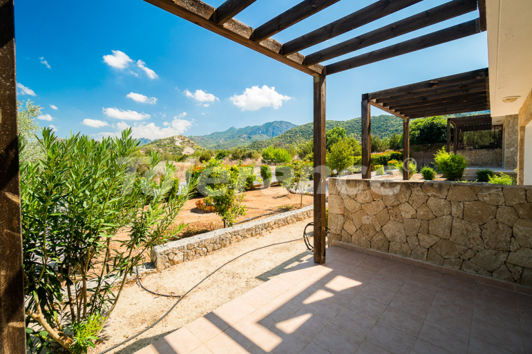 Квартира в Кирения, Северный Кипр вид на море с бассейном: купить недвижимость в Турции - 105683