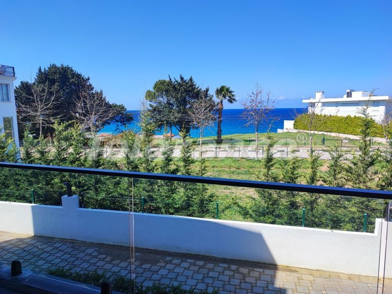 Квартира от застройщика в Кирения, Северный Кипр с бассейном в рассрочку: купить недвижимость в Турции - 105906