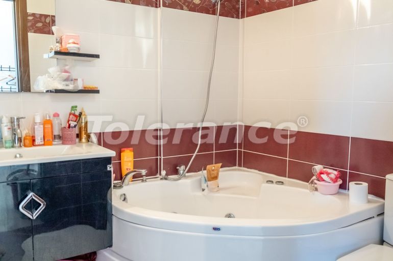 Квартира в Кирения, Северный Кипр: купить недвижимость в Турции - 105944